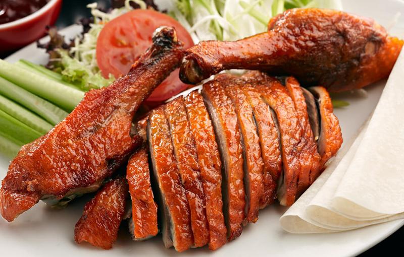 Phun xăm môi ăn thịt vịt được không?