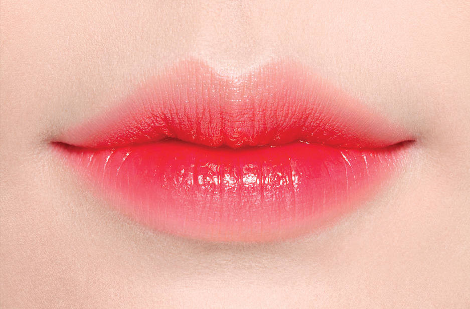 Phun môi collagen phải làm sao để giữ màu đẹp?