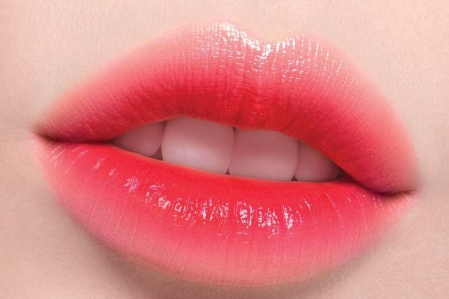 Phun môi hồng sau khi mất sắc tố tự nhiên – ưu nhược điểm?