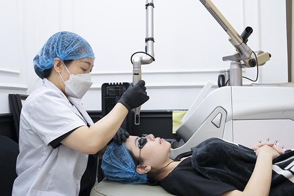 Cách chăm sóc lông mày sau khi xóa laser