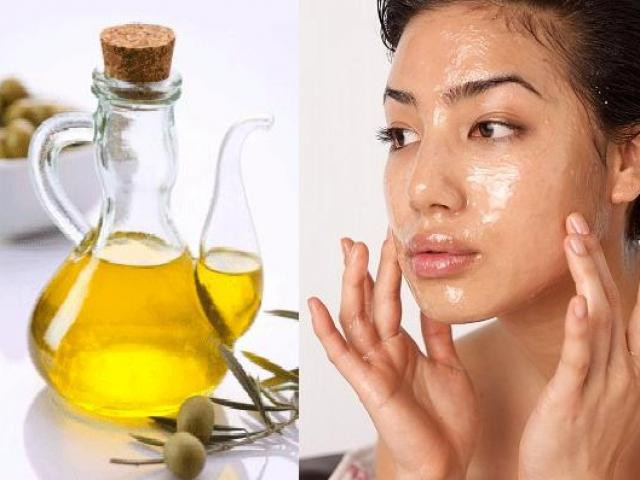 Sử dụng dầu dừa làm dầu massage sẽ giúp làm mềm da, giảm các nếp nhăn